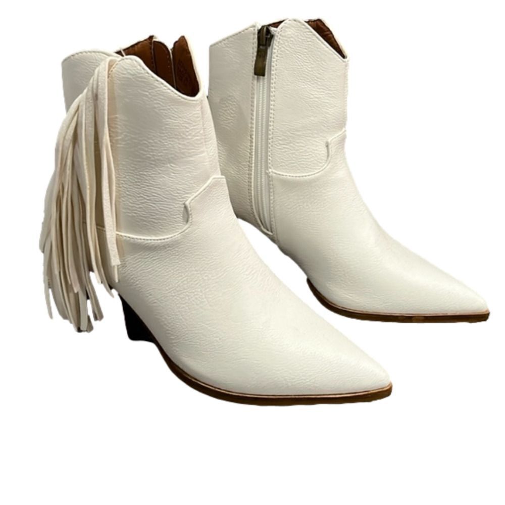 NEW - white fringe cowgirl ankle booties 🤠 7.5 fit